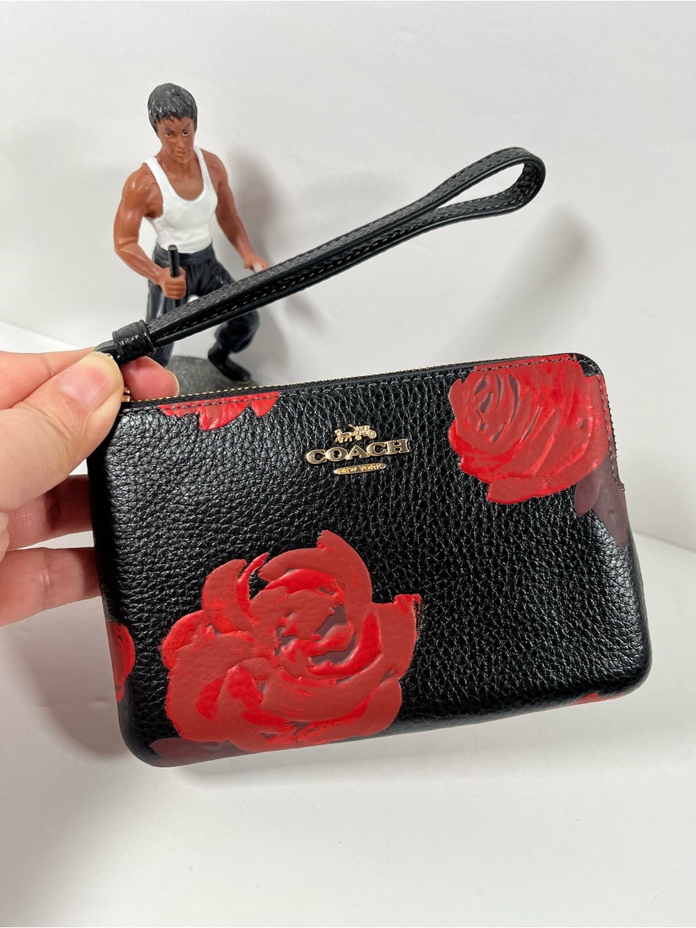 NWT Coach Corner Zip Wristlet With Floral Print